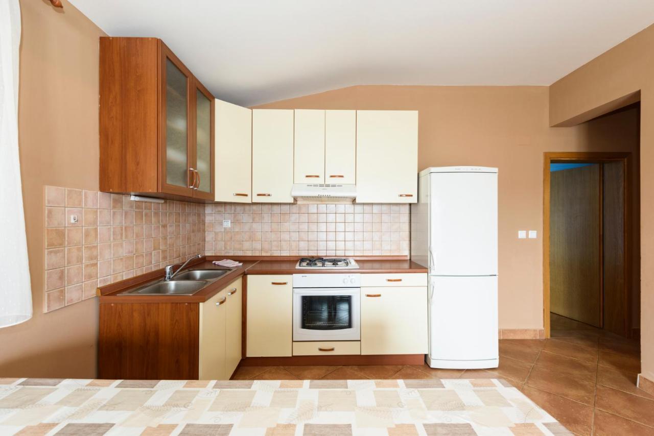 Apartments Golubic スヴェティ・ペタル エクステリア 写真