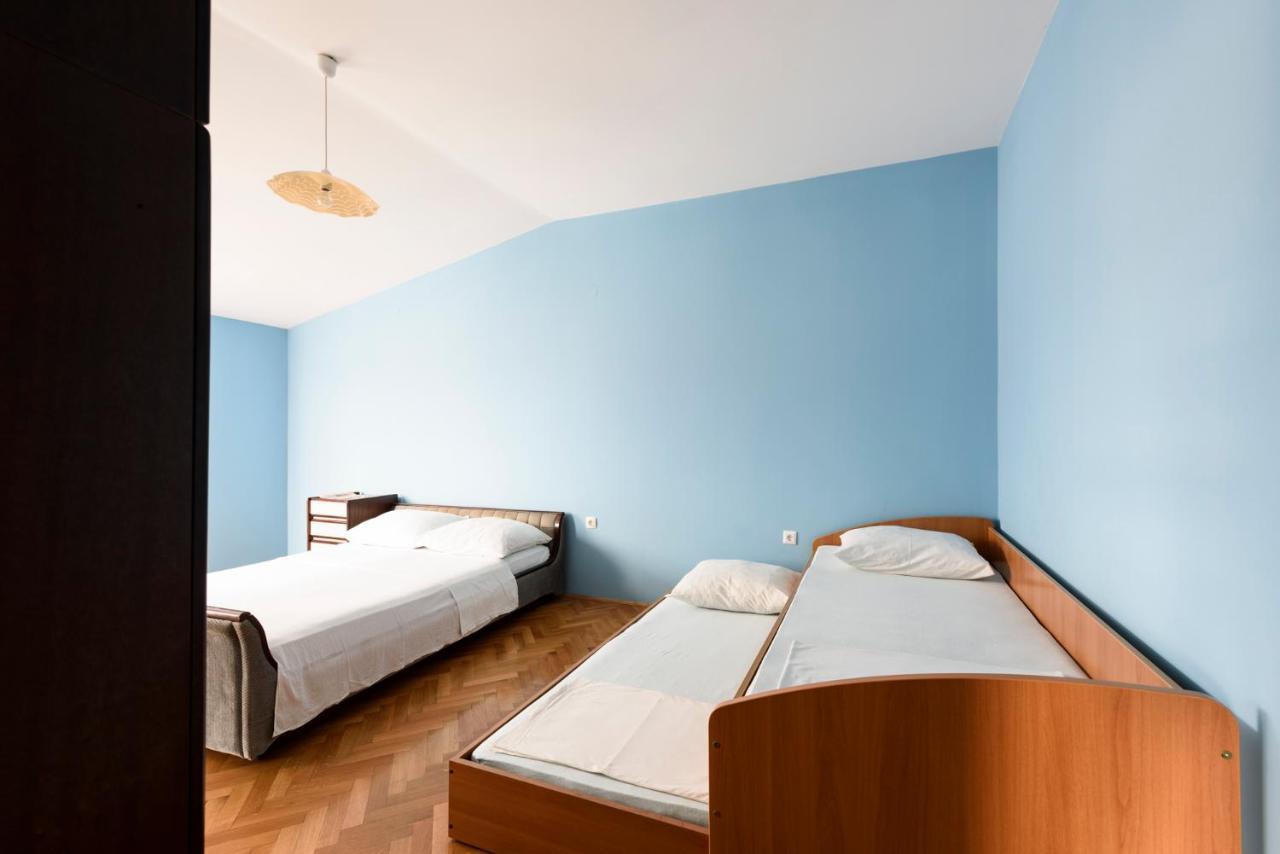 Apartments Golubic スヴェティ・ペタル エクステリア 写真