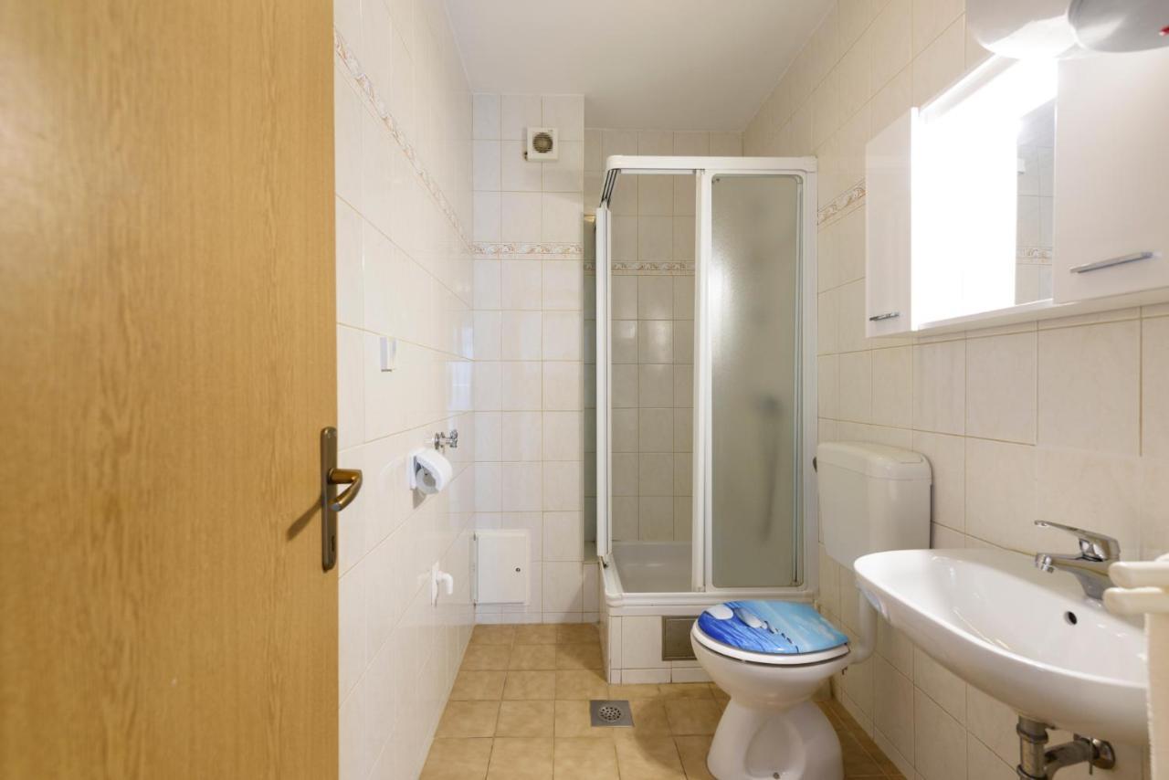 Apartments Golubic スヴェティ・ペタル エクステリア 写真
