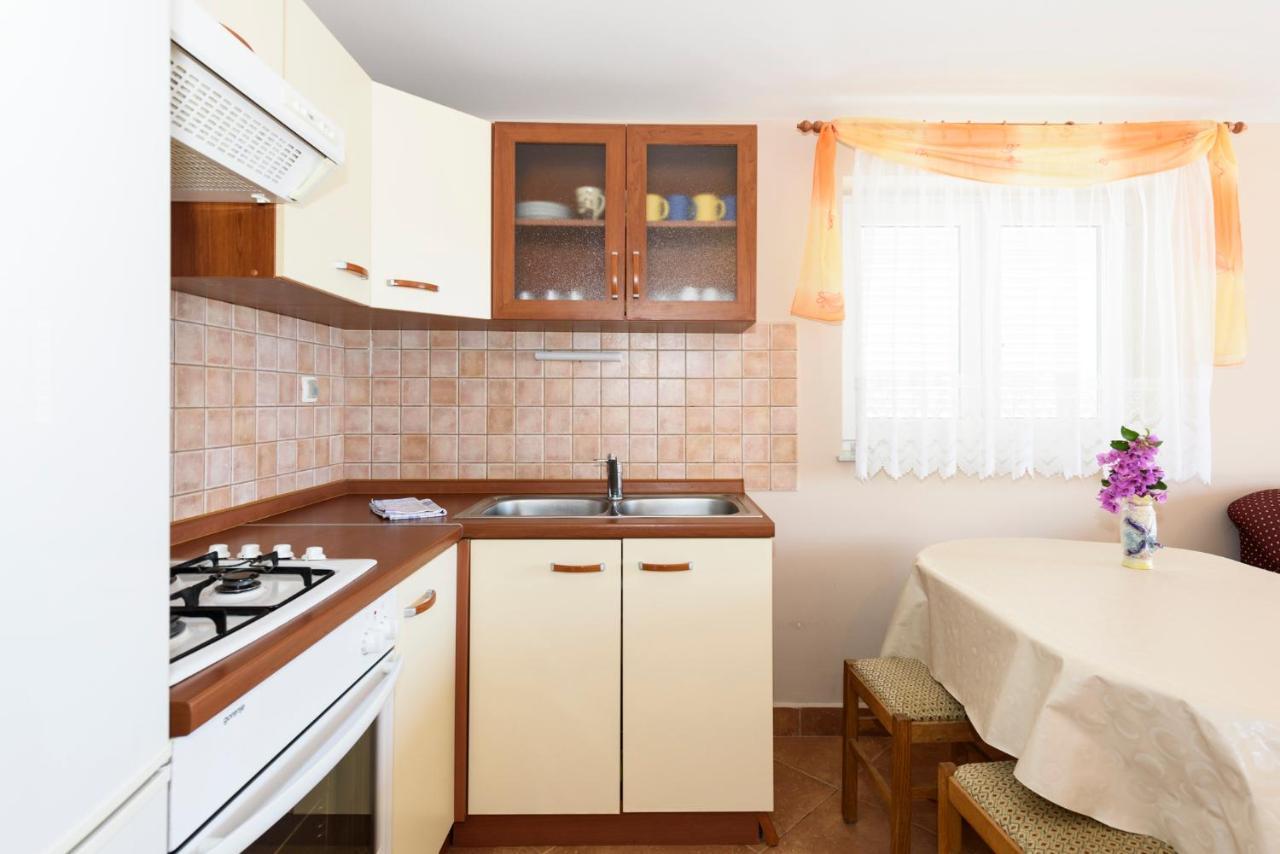 Apartments Golubic スヴェティ・ペタル エクステリア 写真